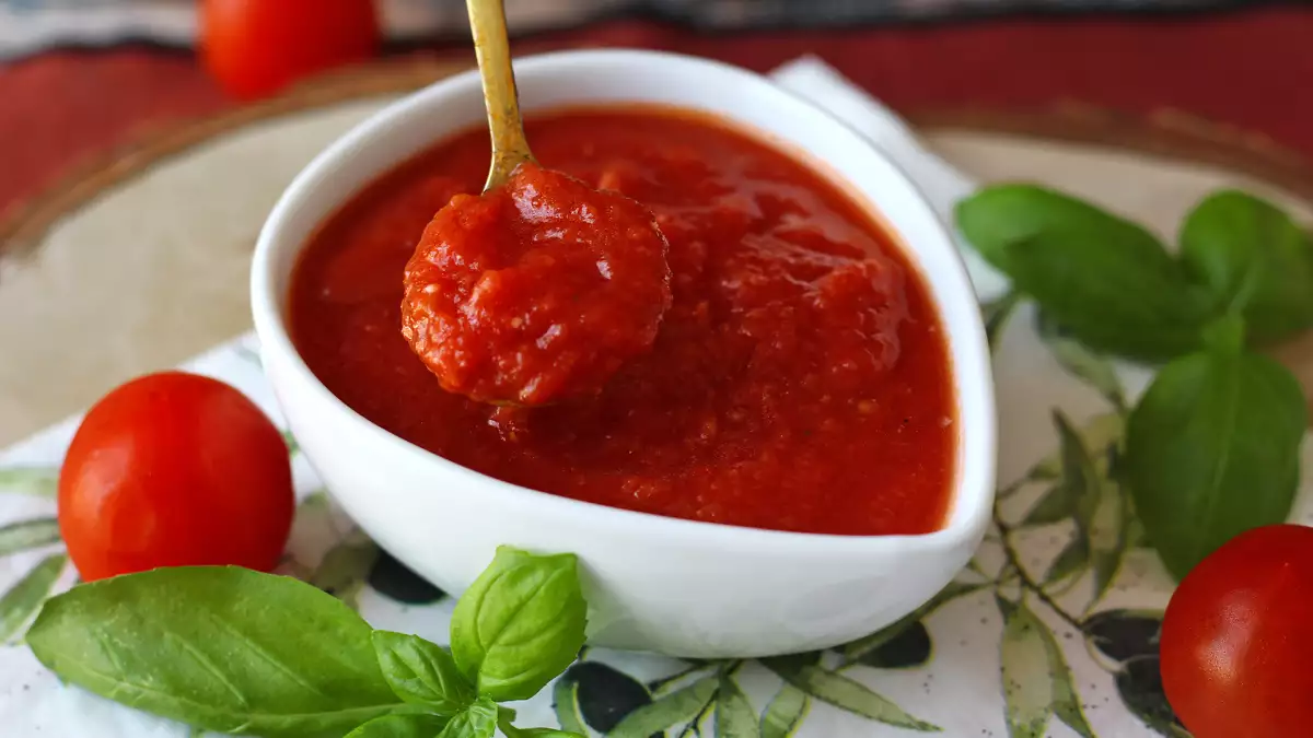 10 salsas italianas que transforman por completo cualquier plato de pasta