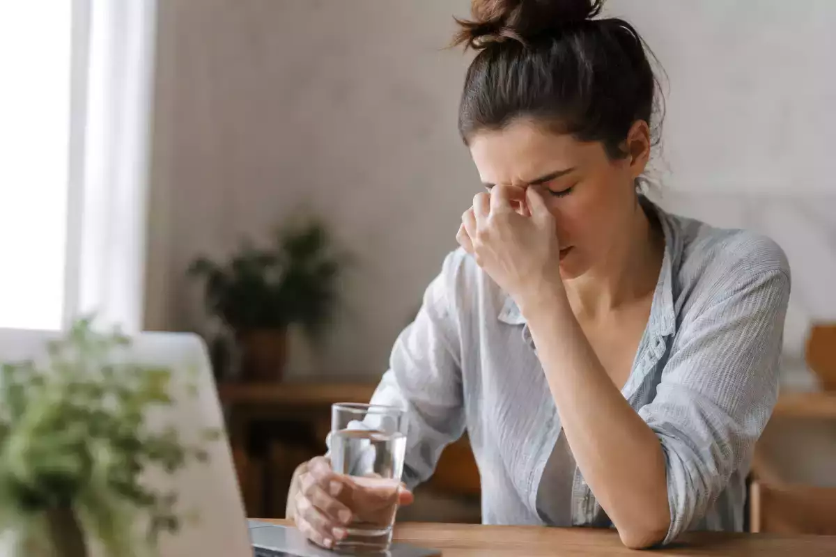 Estas señales indican que estás deshidratado… aunque no tengas sed