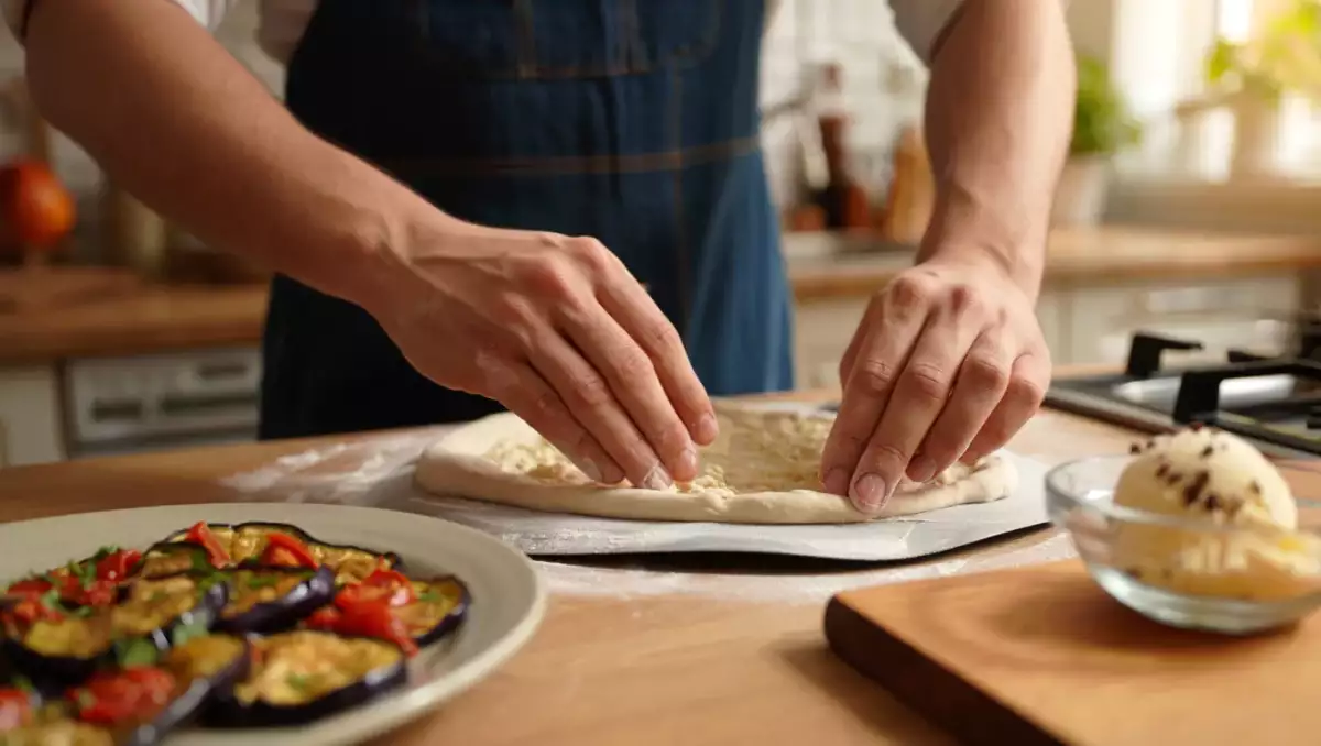Menú vegetariano, 17 de julio: saborea la corona de pizza, berenjenas salteadas y un refrescante helado sin heladera