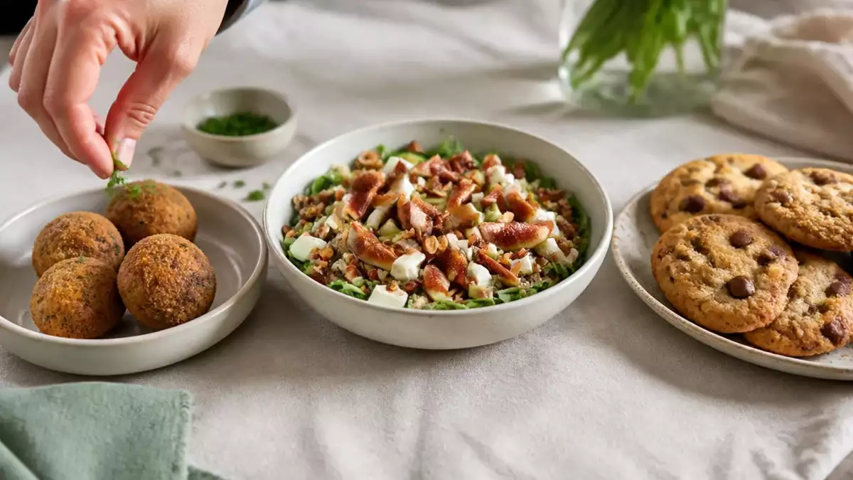 Menú vegetariano, 19 de septiembre: Faláfel, ensalada agridulce con higos y galletitas de banana