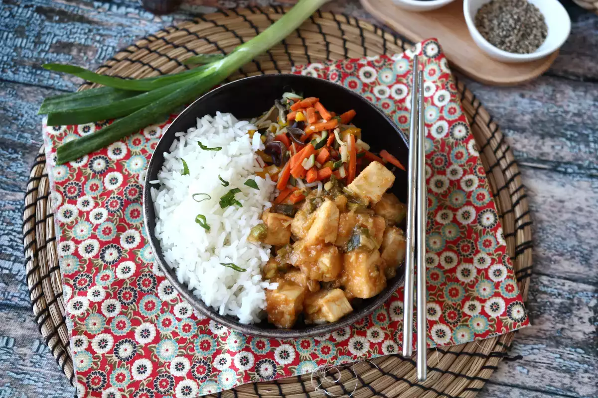 ¿Pollo o tofu? Una cena General Tao para compartir sin cocinar dos menús
