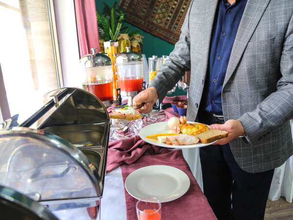 Cómo sobrevivir a un buffet libre sin remordimientos ni empacho