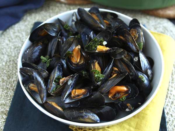 ¿Mejillones en casa? Tres pasos para limpiarlos (bien) antes de cocinarlos