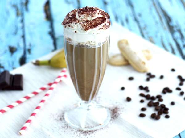 8 batidos refrescantes que salvan cualquier tarde de verano