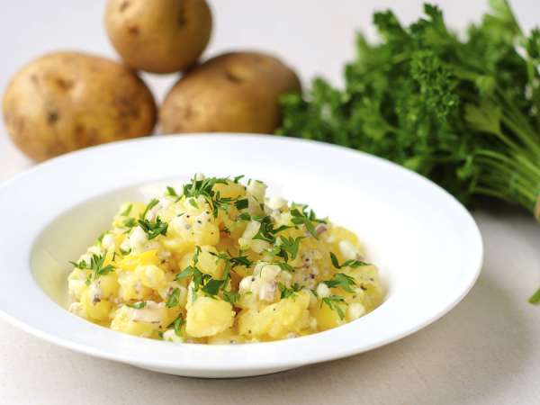 La ensalada de patatas perfecta existe y se hace así