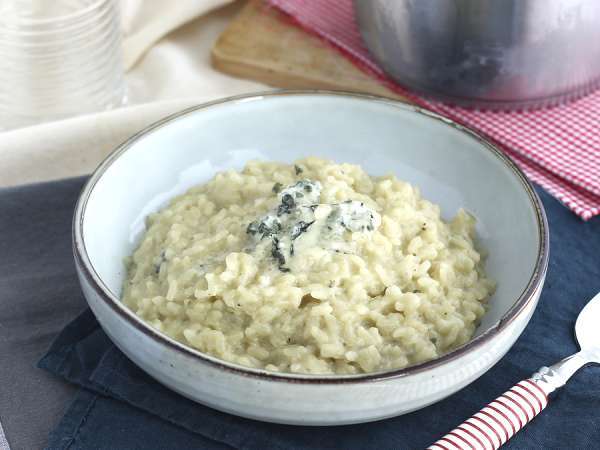 Risotto con roquefort ultra cremoso: La receta imprescindible para saborear septiembre como nunca