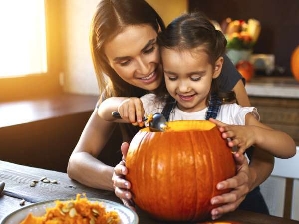Cómo tallar una calabaza en casa y disfrutar del ritual de Halloween sin cortes ni sustos