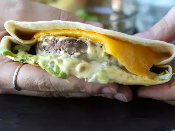 Este wrap sabe igual que un Big Mac... ¡y está listo en sólo unos minutos!