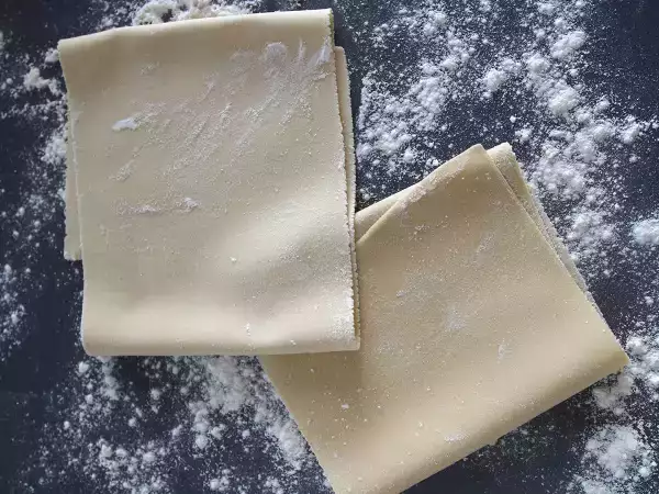 Sorprende con lasaña rápida: masa casera y horneado sin pre-cocinar