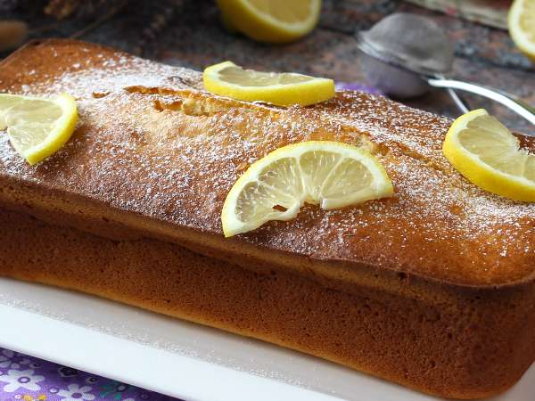 10 recetas de bizcocho de limón tan esponjosas y aromáticas que nadie se conforma con una sola porción