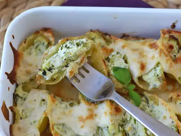 Conchiglioni rellenos de ricotta, calabacín y limón: un primer plato cremoso, vistoso y perfecto para la primavera