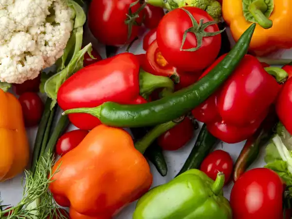 La fibra no es una sola: en qué se diferencian la soluble y la insoluble y qué hacen en tu intestino