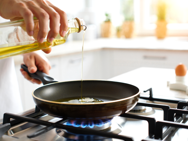 Qué aceites conviene tener en la cocina. La guía sencilla para hacer la elección correcta