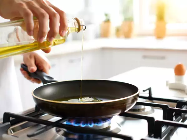 Qué aceites conviene tener en la cocina. La guía sencilla para hacer la elección correcta