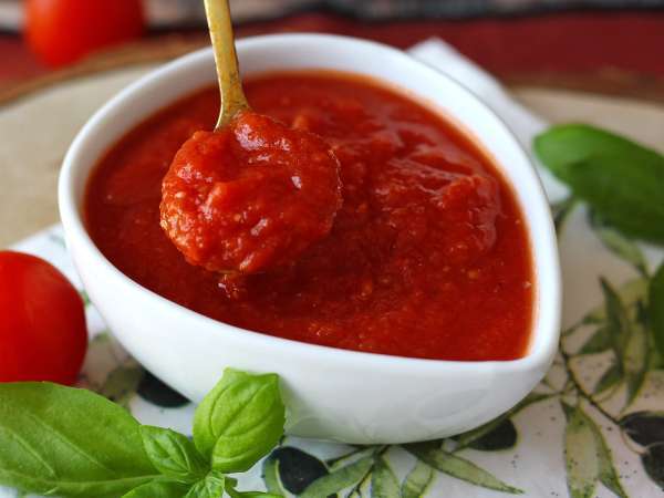 10 salsas italianas que transforman por completo cualquier plato de pasta