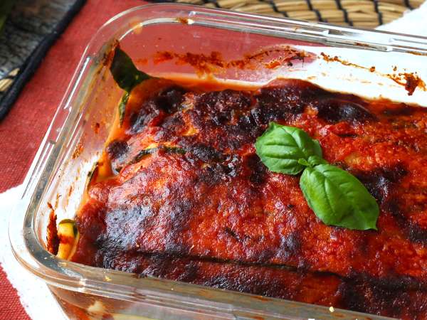 Sí, puedes hacer parmigiana de calabacín en freidora de aire: una versión dorada que cambia las reglas