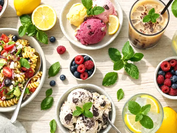 Con solo 3 ingredientes puedes preparar 8 recetas de verano irresistibles que querrás repetir toda la temporada