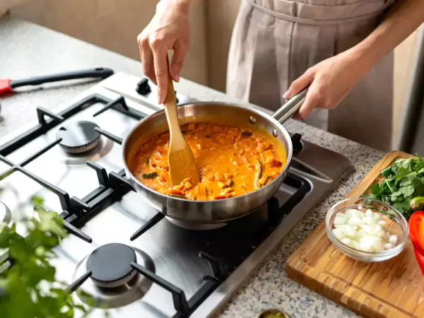 Menú vegetariano, 25 de julio: Vasitos de remolacha, huevos estrellados con patatas y pimientos y batido de plátano y vainilla