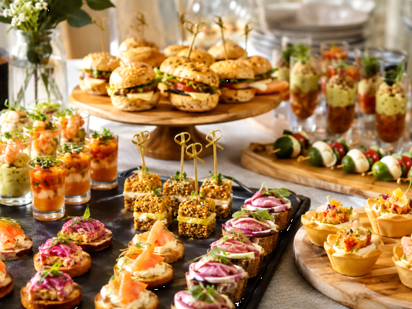 28 recetas de picoteo casero en formato mini para montar una mesa digna de un catering