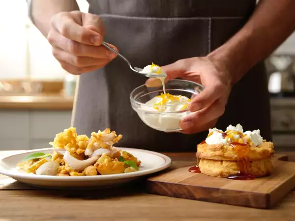 Menú diario, 2 de agosto: boquerones rebozados, crinkle cake salado y helado de naranja