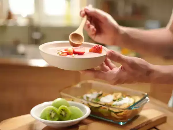 Menú vegetariano, 9 de agosto: Sopa fría de fresas y tomate, lasaña de calabacín y sorbete de kiwi