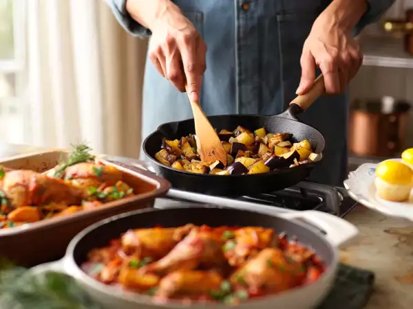 Menú diario, 15 de agosto: pisto de berenjenas, pollo asado y bocaditos de limón