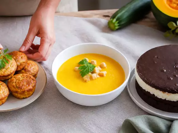 Menú vegetariano, 31 de agosto: Muffins de calabacín y queso, crema de calabaza y puerro y brownie bounty