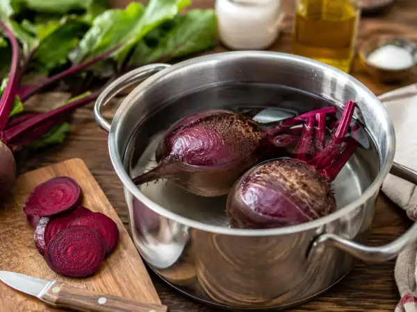¿Cómo cocinar remolacha fresca? Tiempos para 5 métodos diferentes