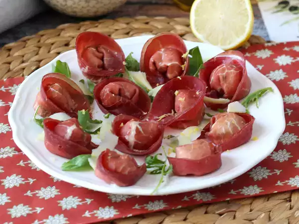 Si te gusta la cecina, prueba la bresaola: 3 aperitivos fáciles para descubrirla