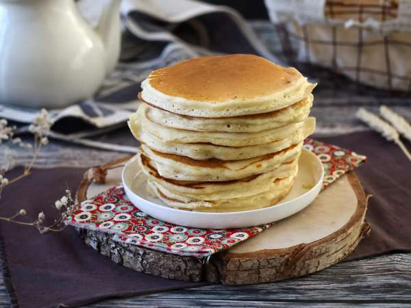 ¿Pruebas la masa de las tortitas antes de cocinarlas? Este es el riesgo que quizá no conocías