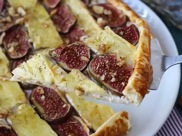 Antes de que termine la temporada de higos, prueba esta tarta fina de brie y nueces