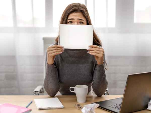 Cómo evitar la vergüenza de una barriga ruidosa en el trabajo