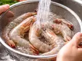 Artículos: ¿Lavas las gambas antes de cocinarlas? Por qué este gesto tan habitual puede ser un error
