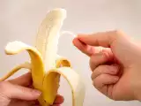 Artículos: ¿Qué son esas hebras en el plátano y por qué aparecen siempre?
