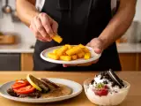 Artículos: Menú diario, 27 de junio: sabores sencillos, pescado con tomate y una mousse de Oreo irresistible
