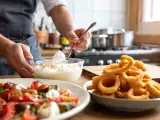 Artículos: Menú del día, 29 de junio: ensalada panzanella, calamares a la romana y leche merengada
