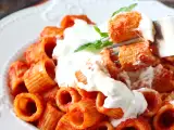 Artículos: No es la salsa: el pequeño detalle final que transforma una pasta con tomate en un plato inolvidable
