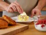 Artículos: Menú del día, 5 de julio: Pastel frío de patata y atún, lomo empanado y helado de yogu