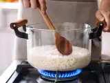 Artículos: Cómo recalentar arroz sin que quede seco, duro o pegajoso: los trucos que marcan la diferencia