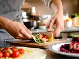 Artículos: Menú diario, 21 de julio: aperitivo crujiente, wraps de salmón y panna cotta de frutos rojos
