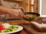 Artículos: Menú vegetariano, 17 de agosto: Ensalada de sandía, feta y aguacate, bulgur y pastel de chocolate