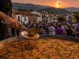 Artículos: El pueblo de 93 vecinos que prepara paella para recibir a 2.000 personas por el eclipse