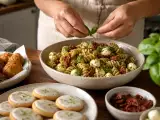 Artículos: Menú diario, 5 de septiembre: croquetas de bacalao, ensalada de pasta y galletas de lima
