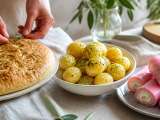 Artículos: Menú vegetariano, 25 de septiembre: Focaccia de romero, patatas salteadas y pantera rosa caseras