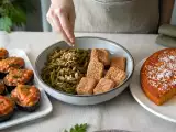 Artículos: Menú vegetariano, 24 de octubre: Berenjenas con tomate y ajo, nuggets de tofu y pastel de batata y coco