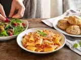 Artículos: Menú diario, 2 de octubre: ensalada fresca, pasta cremosa y galletas de almendra