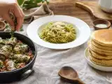 Artículos: Menú diario, 27 de octubre: involtini de berenjenas, carbonara de aguacate y pancakes esponjosos