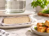 Artículos: Cómo escurrir el tofu sin prensa: métodos caseros sencillos para que quede crujiente y lleno de sabor