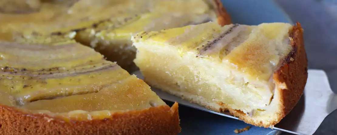 Bizcocho invertido de plátano: pura tentación