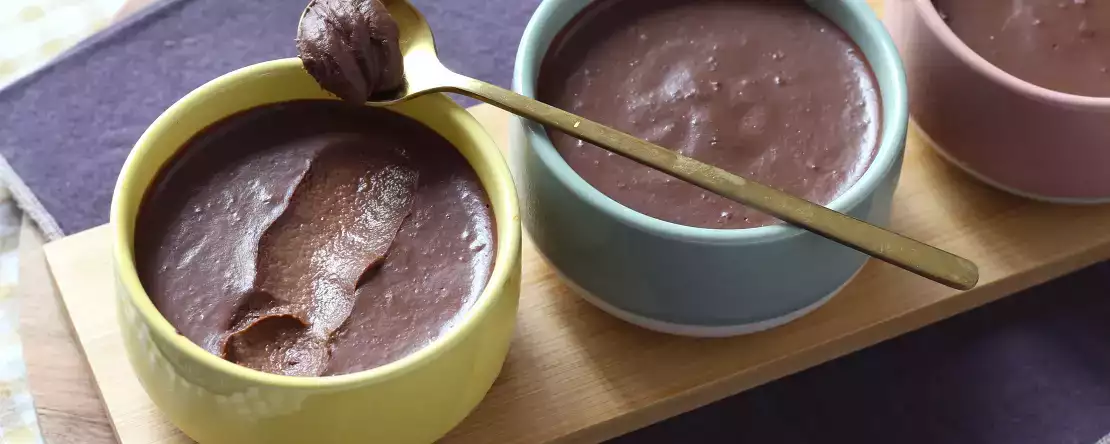 Cremoso de plátano, chocolate y leche, tres ingredientes: el postre exprés que no falla